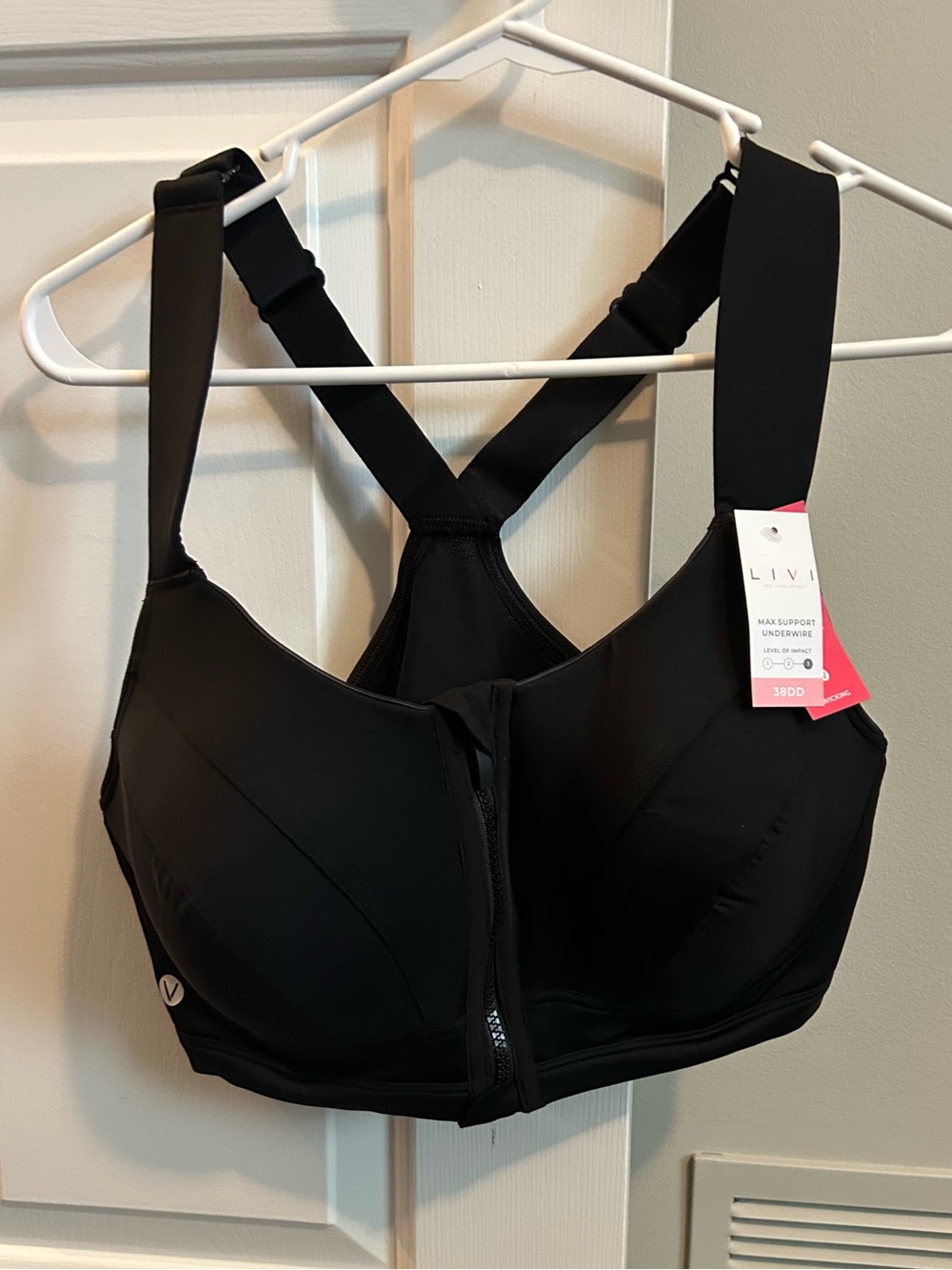 NWT Livi Lane Bryant Max Support Underwire 38DD Sports Bra Black